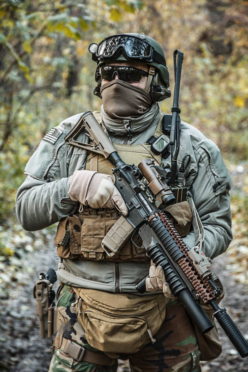 united-states-marine-corps-special-operations-command-marine-special-operator-also-known-as-marsoc-raider-with-weapon-and-tactical-radio-system-2A2BM5T